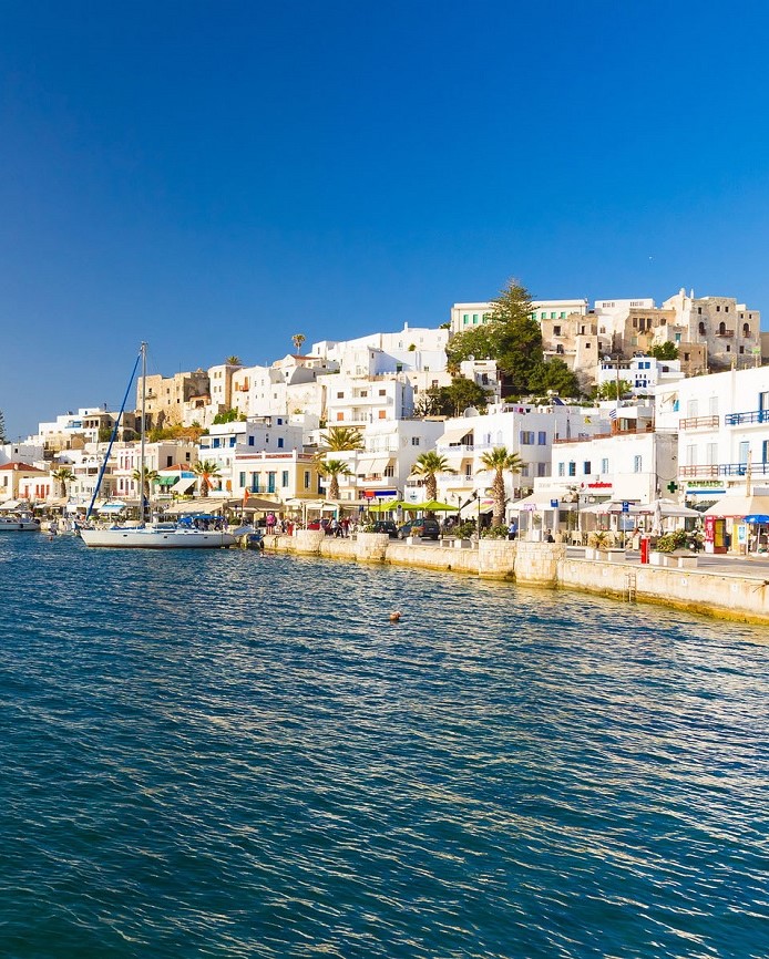 Ferries from Paros to Naxos
